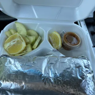 A nice accompaniment with the burrito. Lemons were super juicy, too!