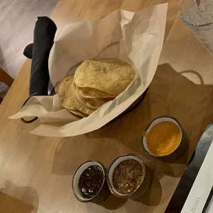 Sazon Salsa Flight Dinner