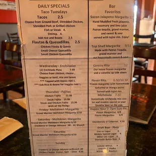 Really good specials! Coming back for happy hour.