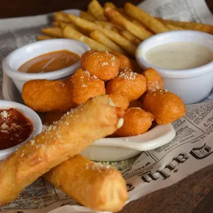 Saz's Sampler Combo - the #1 selling festival food