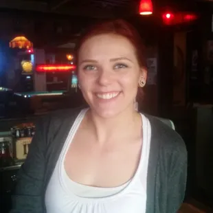Katelyn is the bomb diggety.  Smooth over pour and fun time.  A must see off Brady.