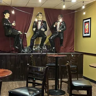 Some of the great decor.