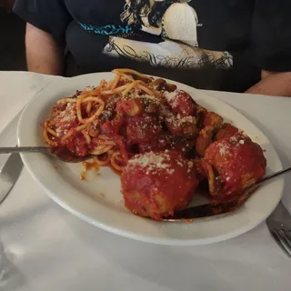 Kid's Spaghetti & Meatball