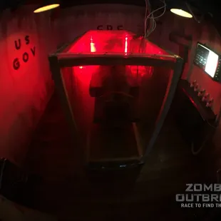 Zombie Outbreak, you and your team have 25 minutes to find the zombie virus cure!