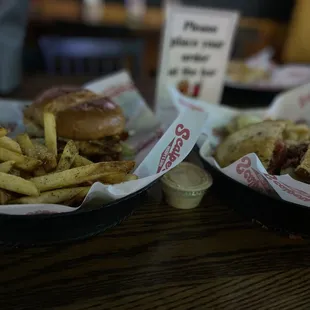 Scalpers Bar & Grille