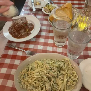 Fettucine Pesto Alfredo