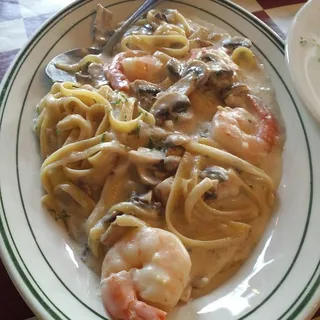 Fettuccine Alfredo with Shrimp