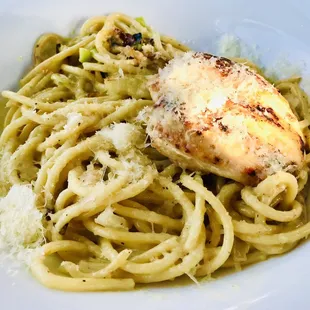 Garlic Cream Bucatini with Chicken
