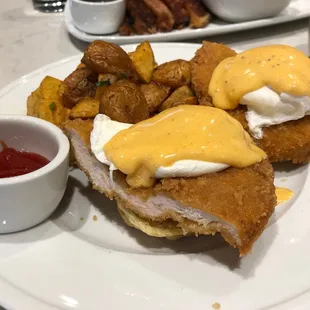 Fried Chicken Benedict