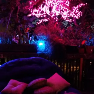 Lounge beds to lay in bed and listen to music!!!