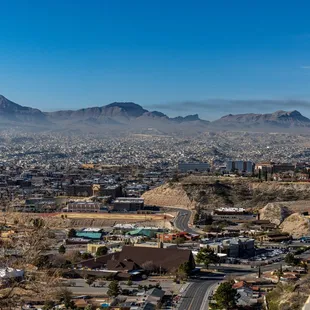 El Paso Scenic Drive outlook at Murchison Rogers Park
