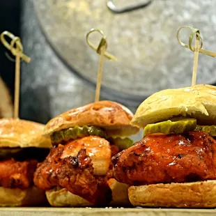 Hot chicken sliders