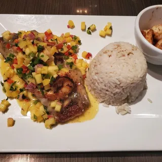 Blackened Salmon Mango Salad