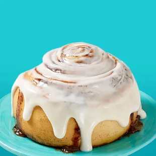 a cinnamon roll on a plate