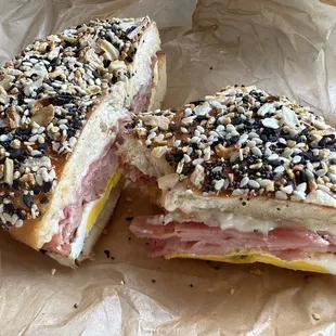Ham, egg and cheese with an everything bagel. Yum!