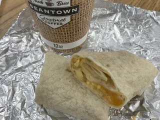 Steve's Sunoco & Máka Mia Pizza