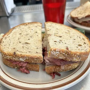 corned beef reuben