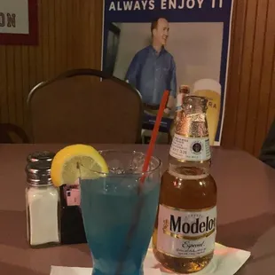 "Out of the blue" and Modelo.