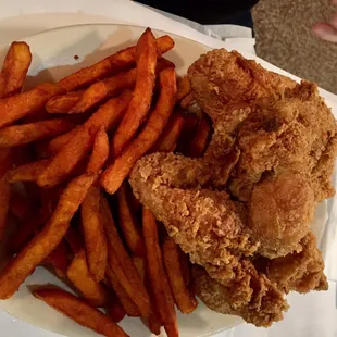 Chicken with sweet potato fries