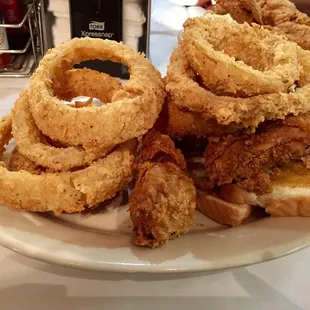 Chicken with onion rings