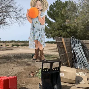 Who is this tall girl?