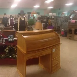 Newly updated and clean! Tons of great deals