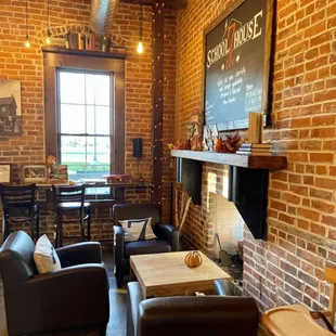 Enjoyed sitting here by the fireplace, nice little feature.