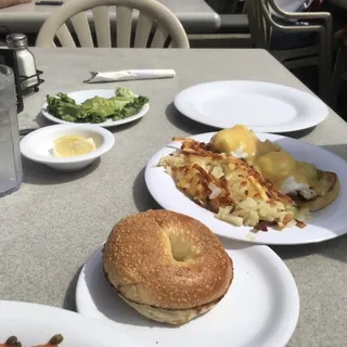 Traditional Eggs Benedict