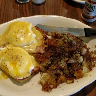 Perpetual Weekend Special Eggs Benedict