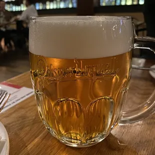 Pilsner Urquell on draft side pour! April 2022