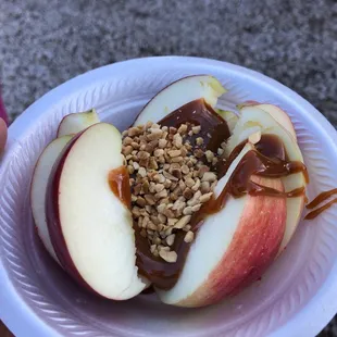 $4 caramel apple