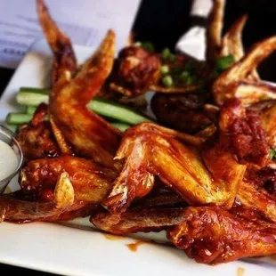bbq chicken, fried chicken, bbq wings, chicken wings, chicken wings and fried chicken, chicken, fried chicken wings, poultry, food