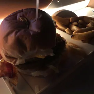 Classic American Burger*