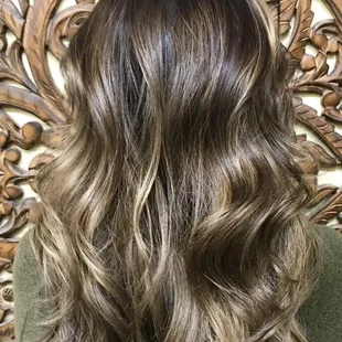Sun kissed low maintenance color!