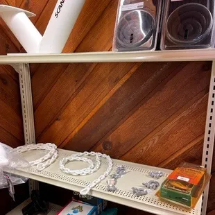 Chains, ropes, towers, all your boating needs.