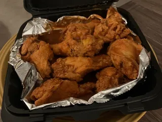 Pauly's NY Pizza & Ice Cream