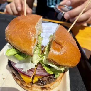 The amazing classic Cheeseburger  yummm!!