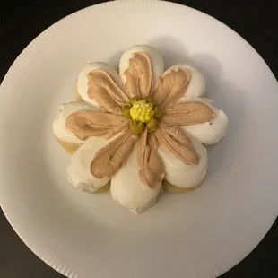 Decorated sugar cookie