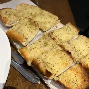 Garlic bread with cheese