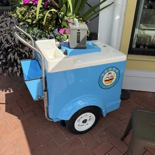 Cute cart out front