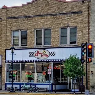 Storefront for Scoop DeVille