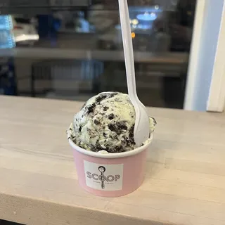 Mint Cookies & Cream Pint