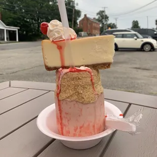 Strawberry cheese cake shake