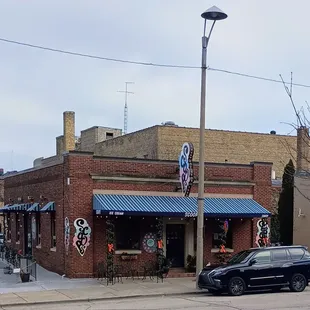 Scoops Ice Cream and Candy on Eighth Avenue in Kenosha,  directly across from the Stella Hotel.
