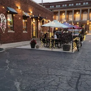 The entrance to Scoops Ice Cream.