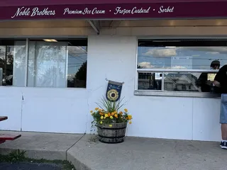 Noble Brothers Waterford Creamery