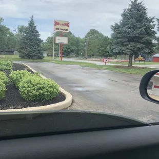 a view of a parking lot