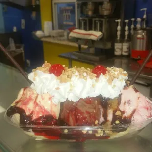 Bodacious Banana Split!