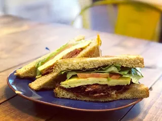 Honeydoux Cafe and Bakery