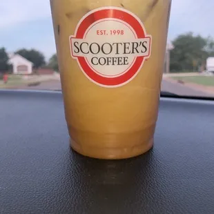 Vanilla Cream ColdBrew ( Med. ) with Caramel Syrup!